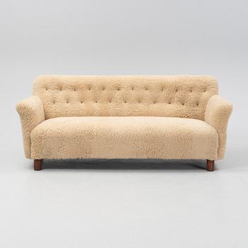 A model 1547 sofa, Fritz Hansen, Denmark, 1930's/40's.