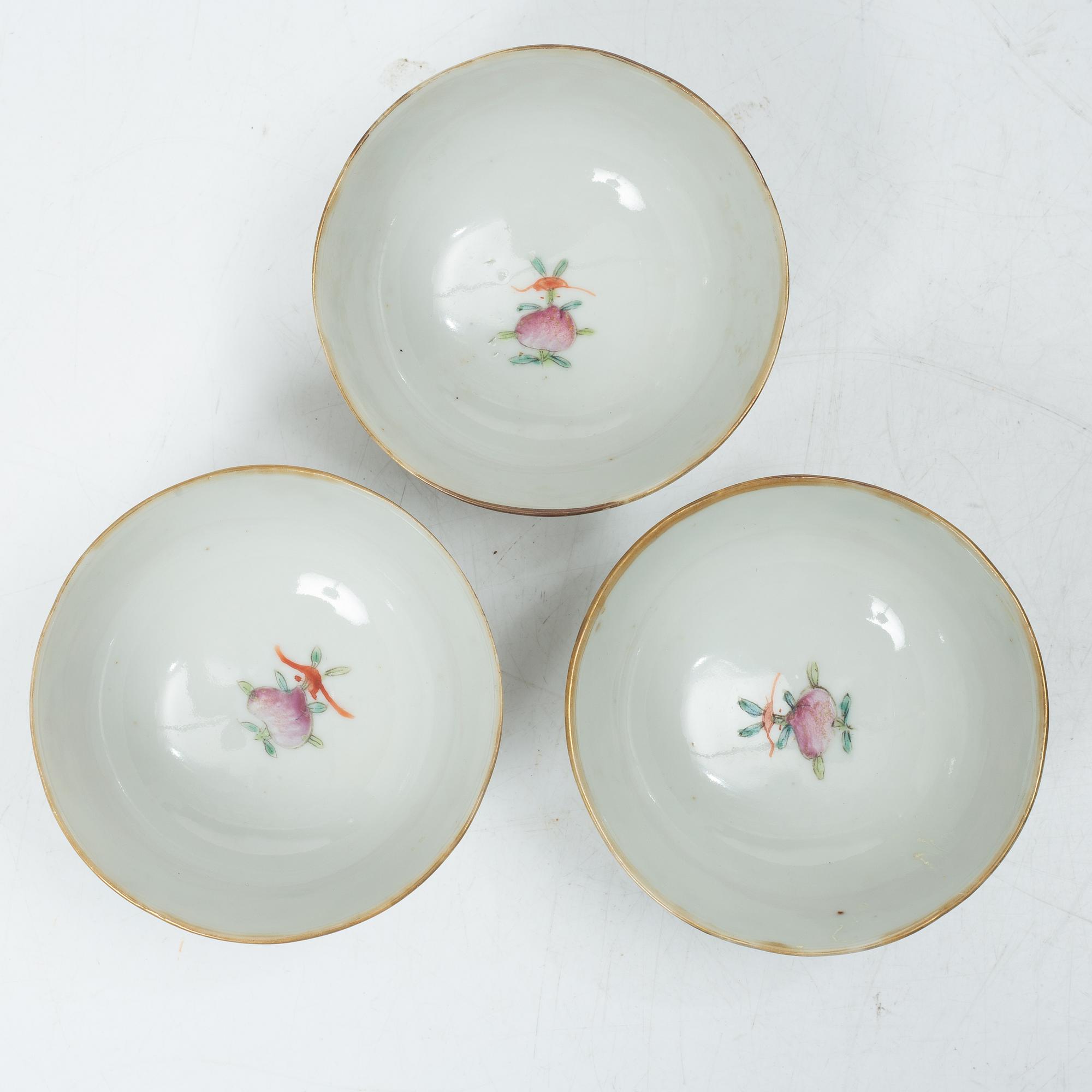 Skålar, sju stycken, porslin. Sen Qingdynasti, omkring 1900.