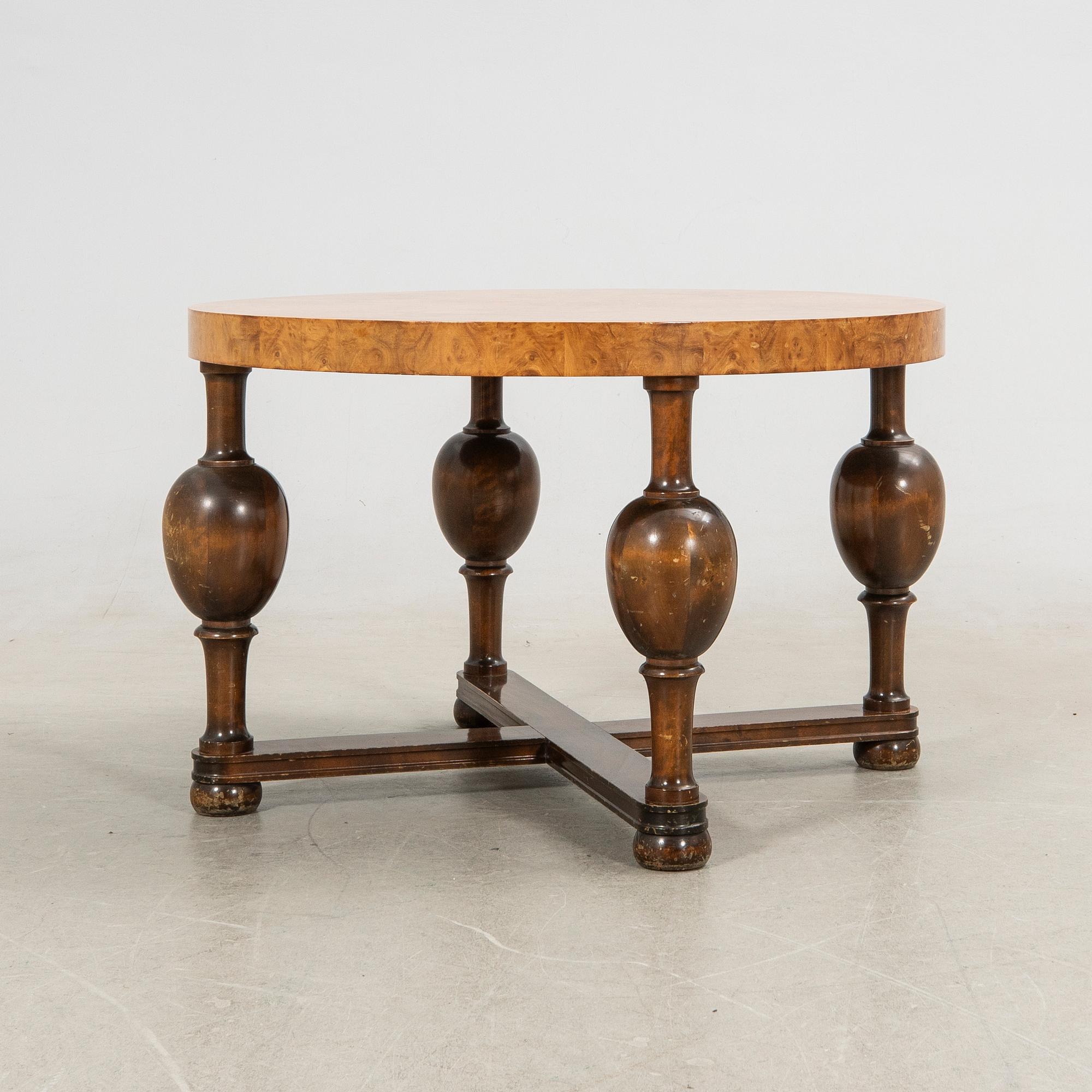 Coffee table, Art Deco, first half of the 20th century.