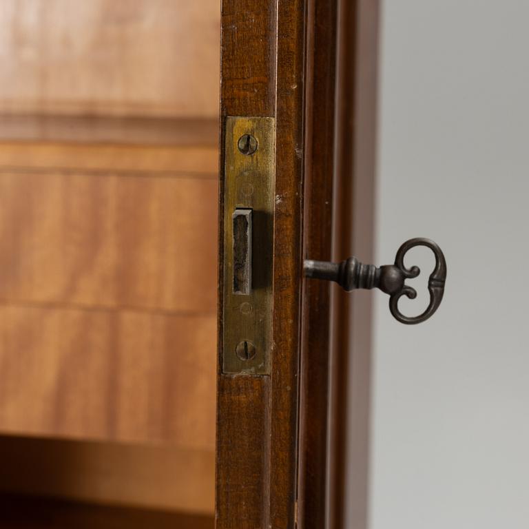 Cabinet, Swedish Modern, 1930s/40s.