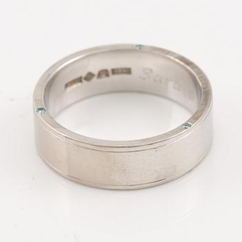 Ring, 18K white gold set with brilliant-cut diamonds.