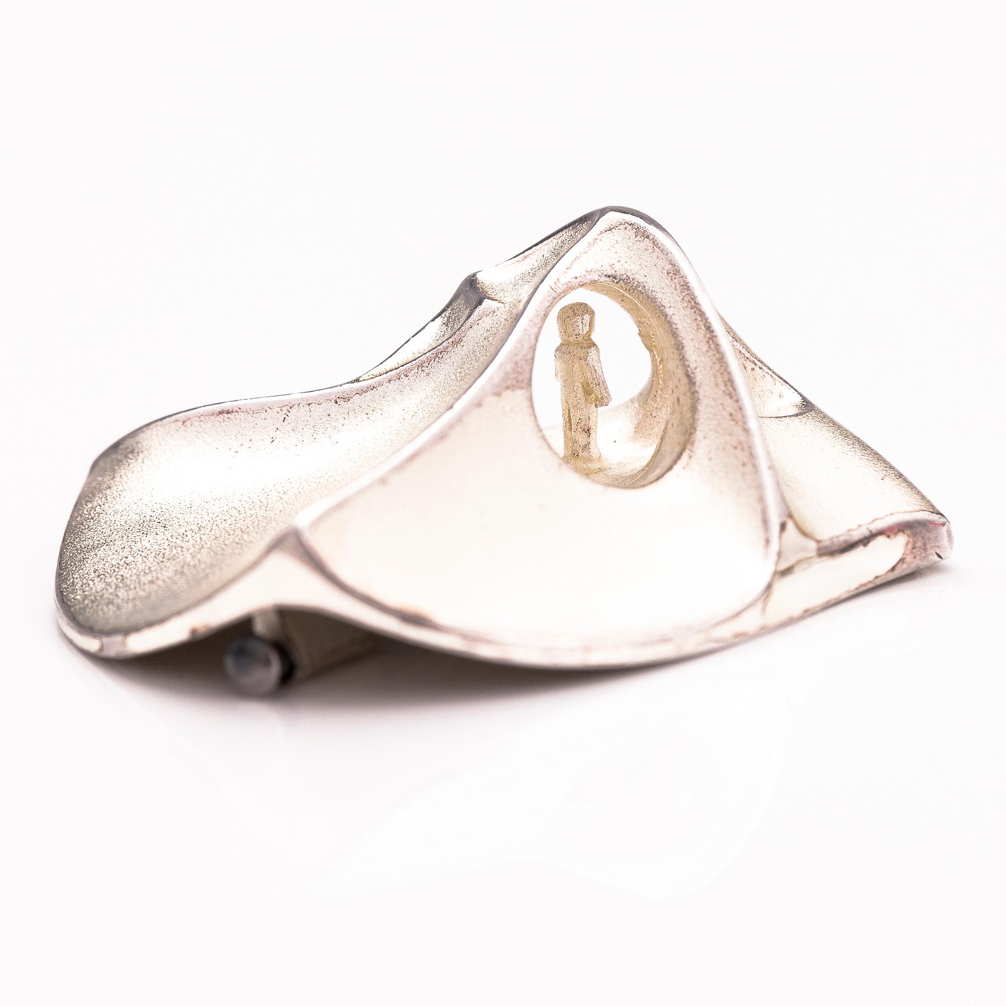 BJÖRN WECKSTRÖM, A sterling silver brooch "Labyrinth". Lapponia 1984.