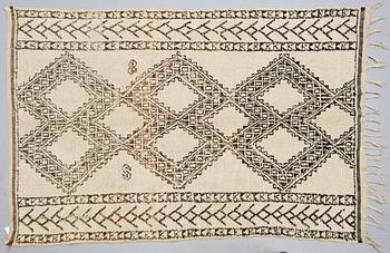 MATTA, Beni Ourain, old, ca 270 x 180 cm.