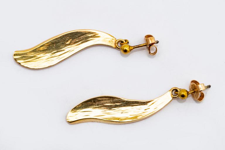 ELON ARENHILL necklace and earrings, 18K gold, Malmö 1982, 42 g.