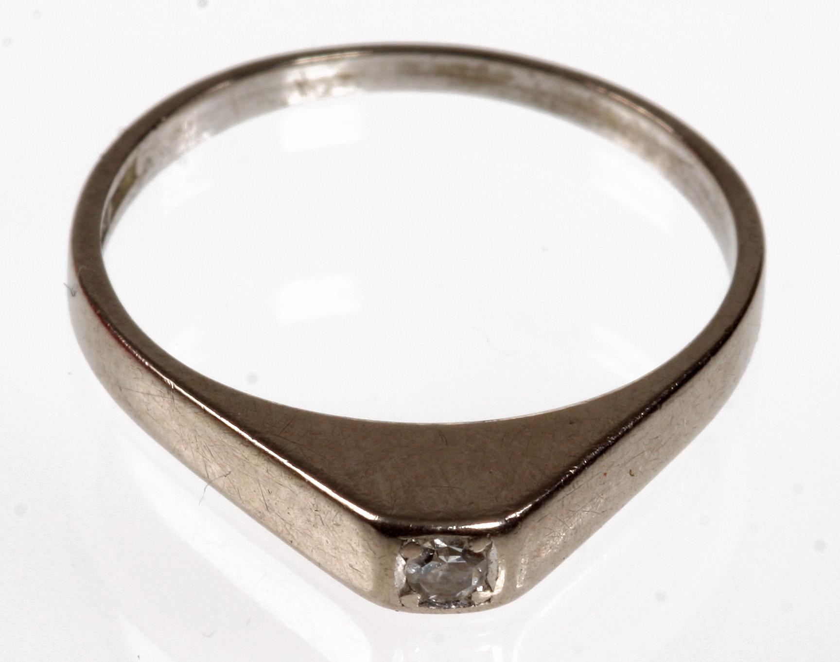 RING, vitguld 18 k, med briljant 0,035 ct.