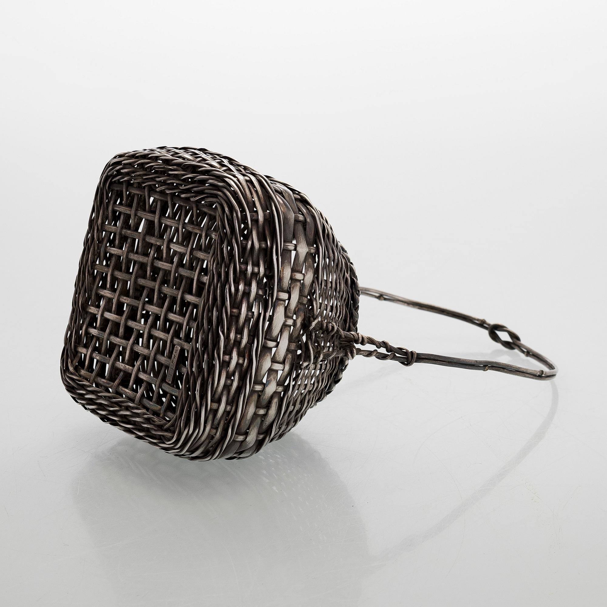 Ikebana-korg, silver med jungin-stämpel, Meiji (1868-1912), Japan.