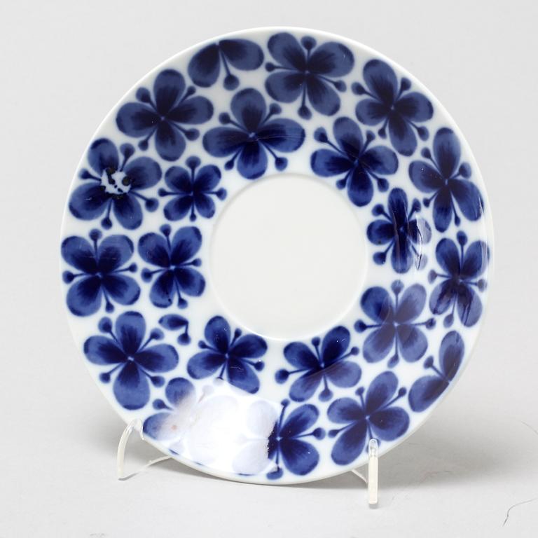 44 pieces of porcelain tableware by Marianne Westman, model "Mon Ami", for Rörstrand, 20th century.