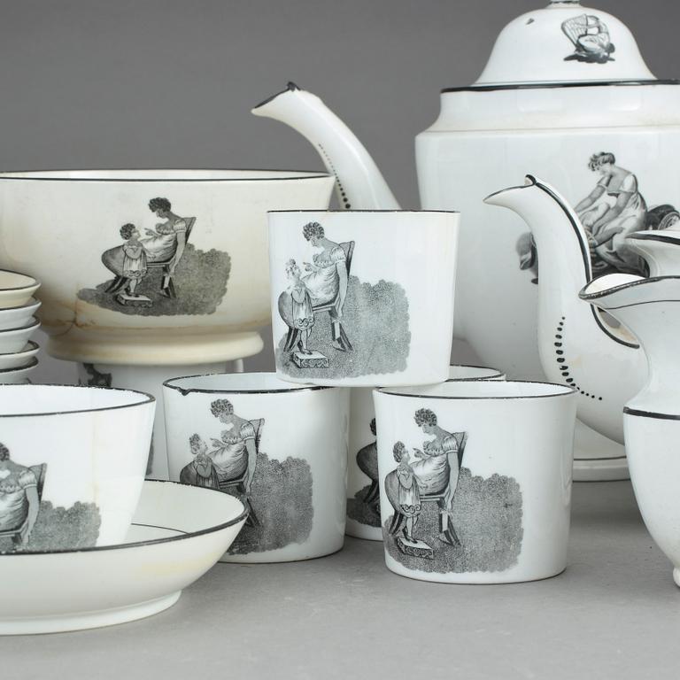 KAFFE- OCH TESERVIS, 15 delar, porslin. Empire.