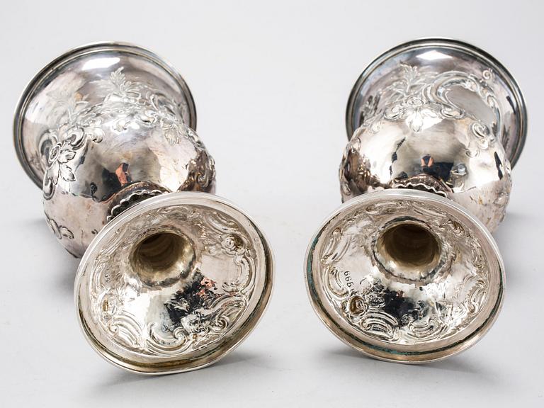 Two silver chalaces by Edward & John Banard, London, England, 1860. Weight 349 gram.