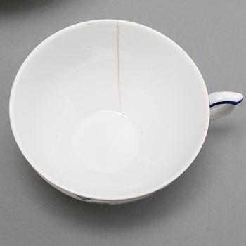 SERVISDELAR, 31 st, porslin, "Musselmalet", Royal Copenhagen, Danmark, 1900-tal.