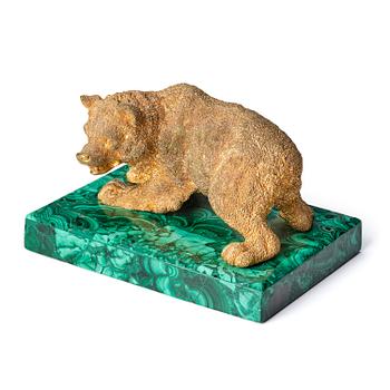 177. A Russian Nicholas II malachite-veneered and ormolu paperweight, late 19th century.