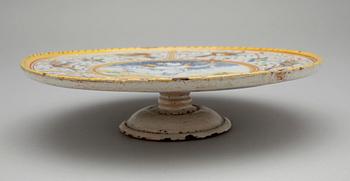 FAT PÅ FOT, fajans, troligen Italien, 1800-tal.