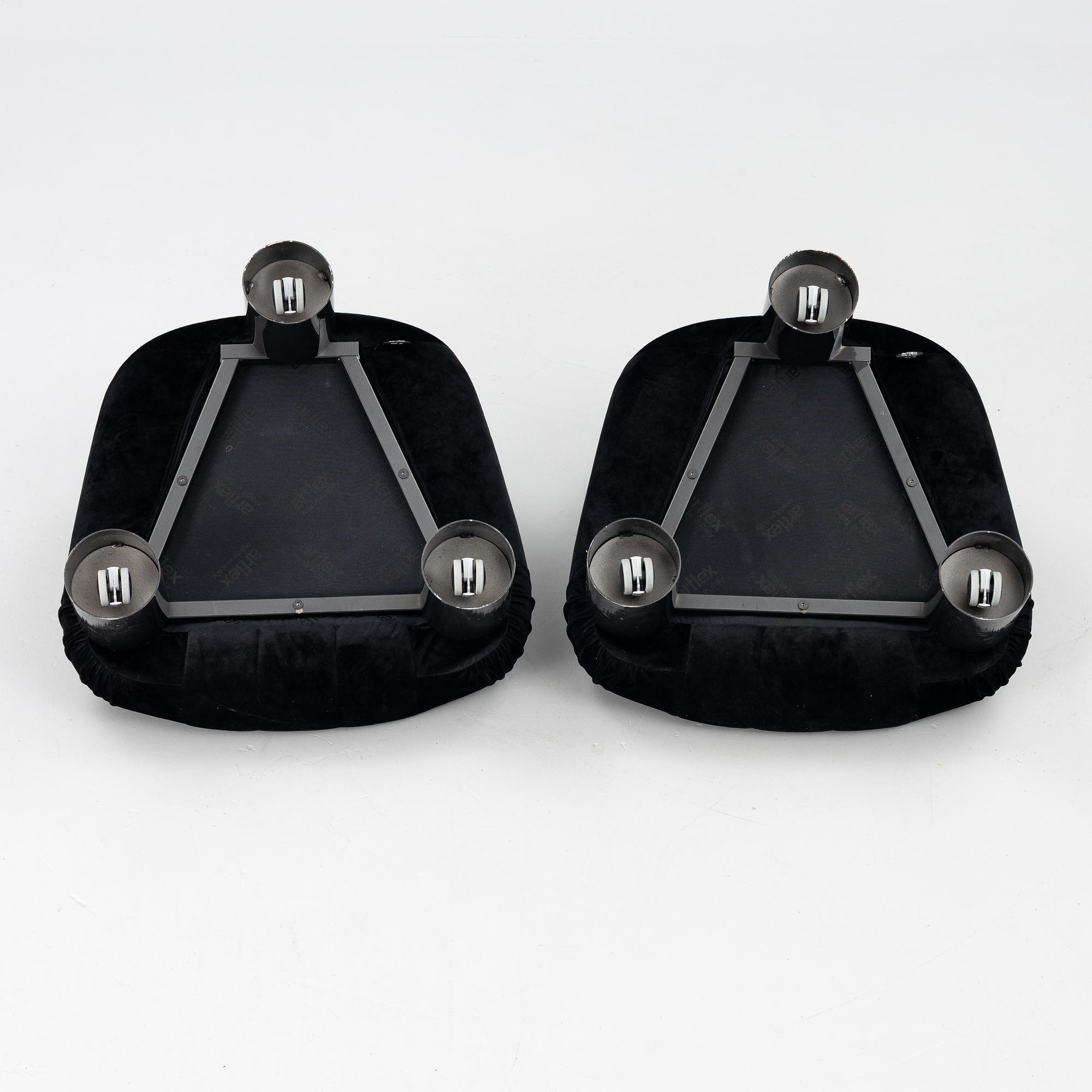 Cini Boiri, armchairs, a pair, "Botolo", Arflex, Italy.