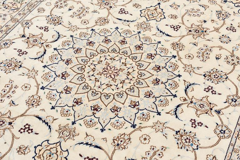 Rug, Nain, approx. 310 x 210 cm.