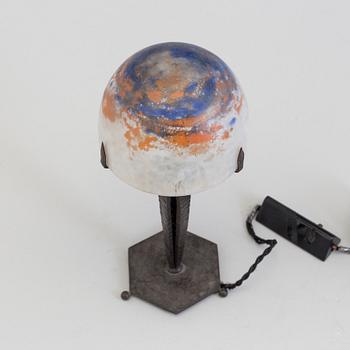 DAUM, bordslampa, Art Nouveau , Nancy, Frankrike, 1900-talets början.