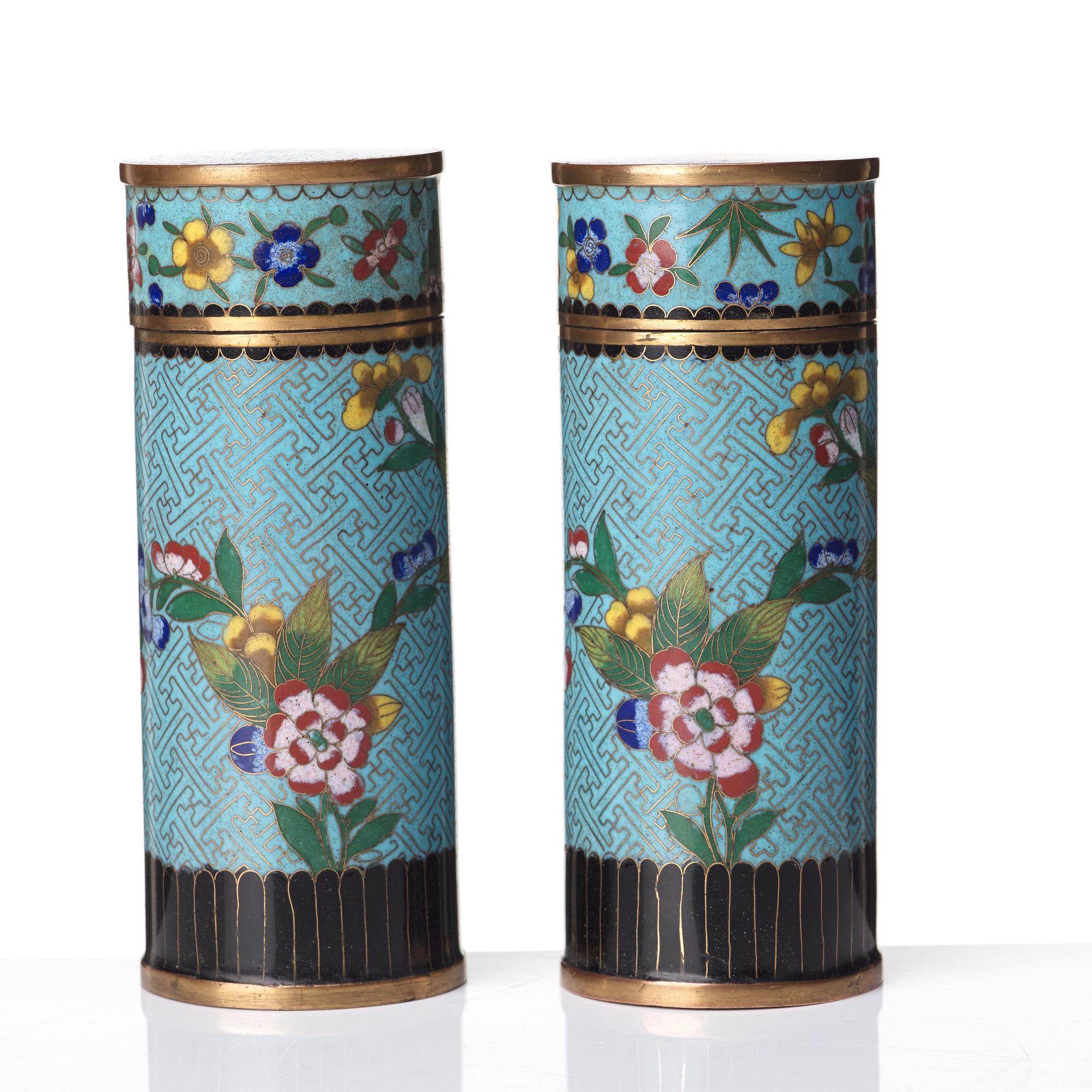 A set of two cloisonné boxes with cover, Qing dynastin 19th Century.