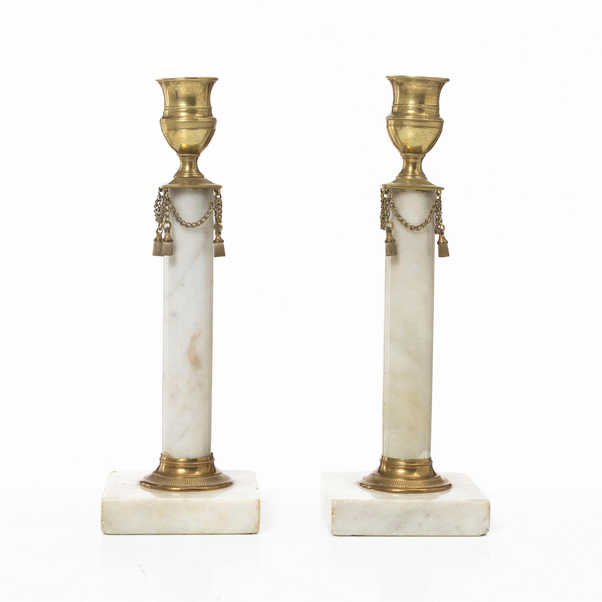 Ljusstakar, ett par sengustavianska omkring år 1800.