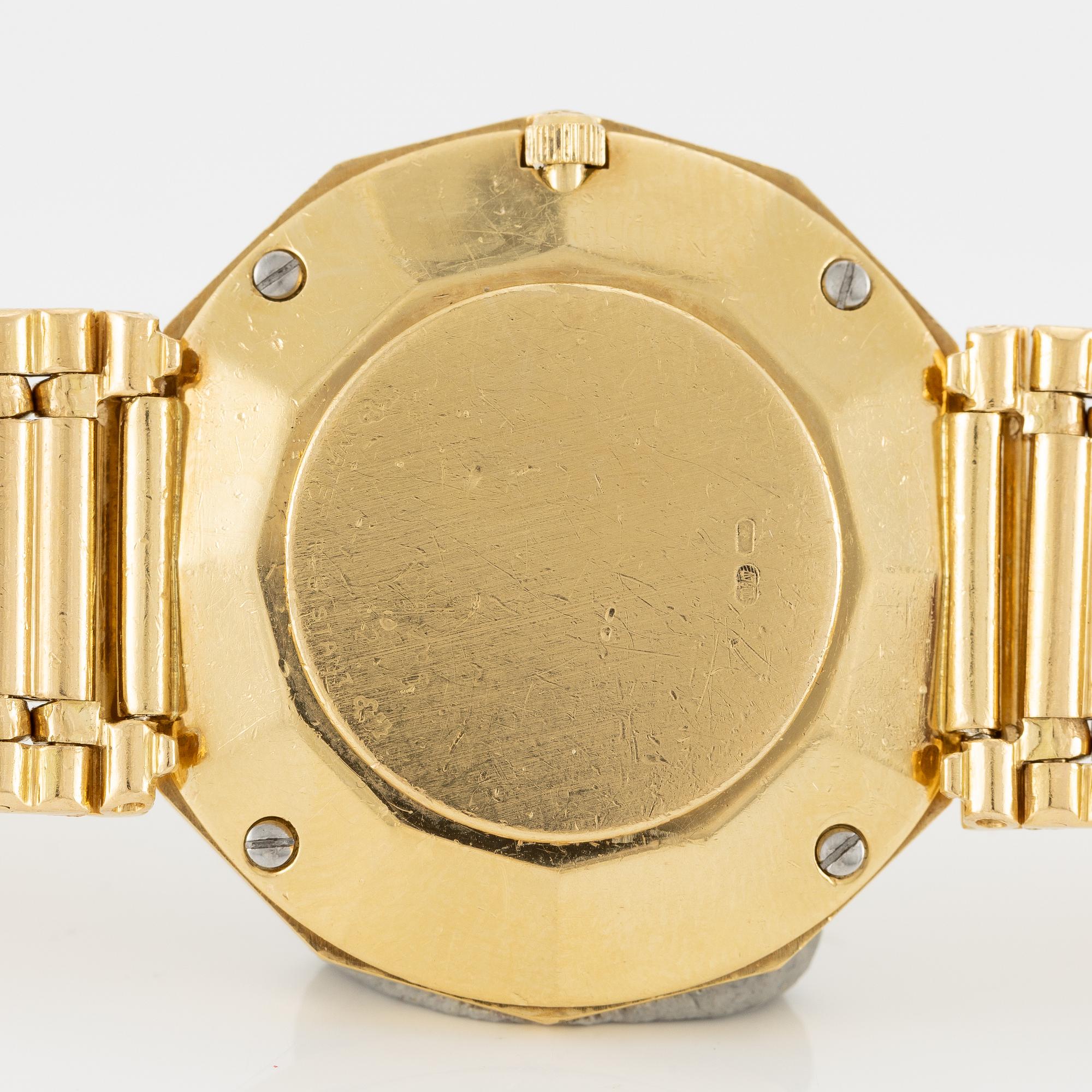 Corum, Admiral’s Cup, wristwatch, 34 mm.