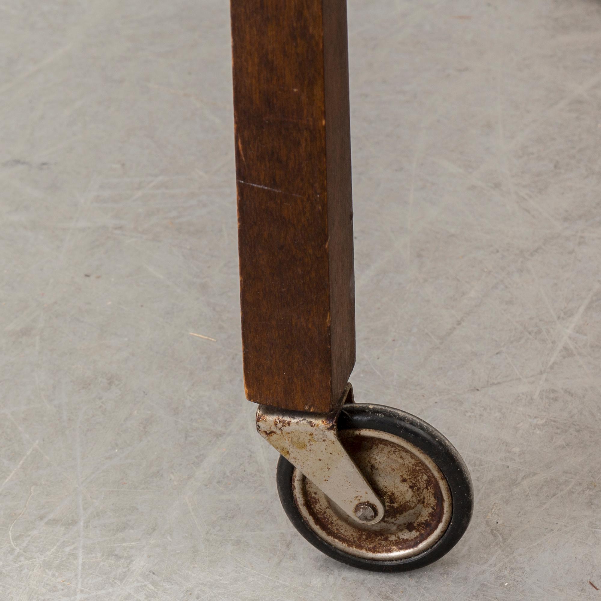 a serving trolley from the middle of the 20th century.