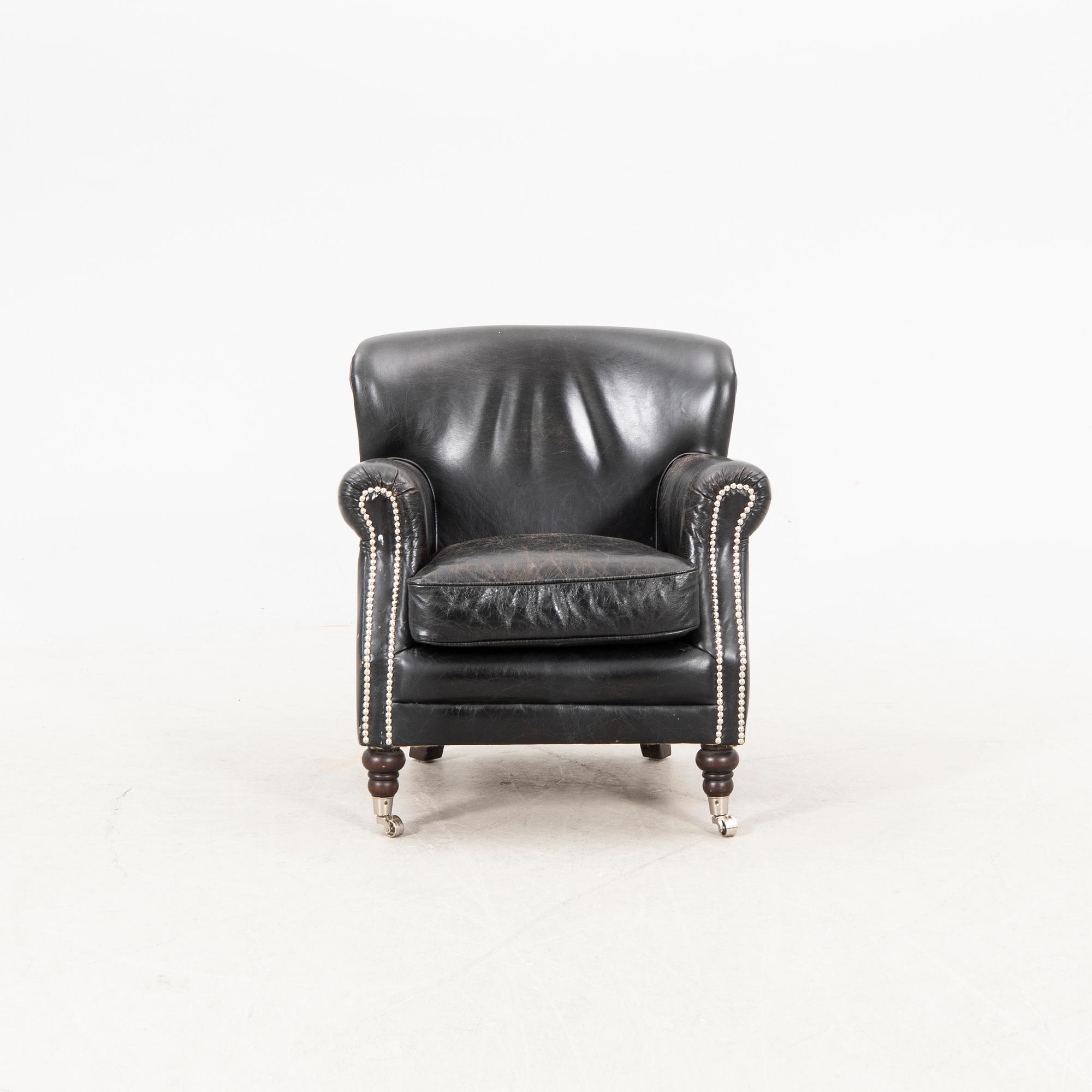 Clubfåtölj, sent 1900-tal/2000-tal.