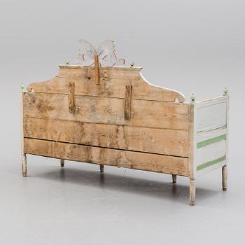 A painted wooden sofa, Hälsingland 19th century.