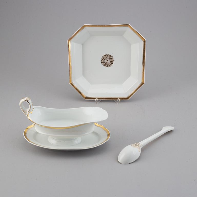 A 27 pcs 19th century KPM Berlin porcelain dinner service.