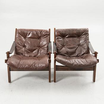 Torbjørn Afdal, Armchairs, a pair, "Hunter", Stranda Industri A/S for Bruksbo, Norway, 1960s/70s.