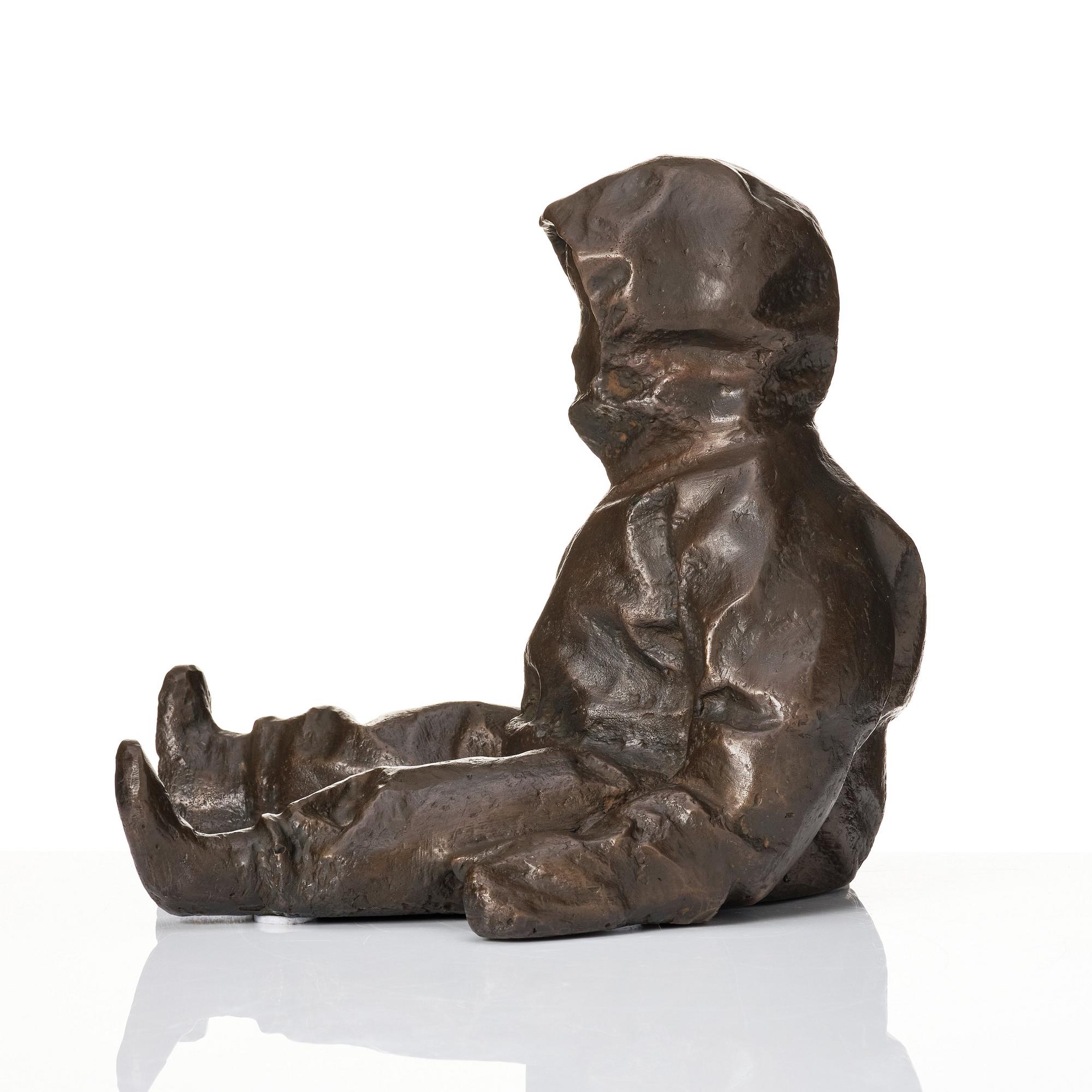 Charlotte Gyllenhammar, "Sitting Giant Miniature".