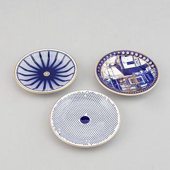 A 24 pcs bone china service from Flux Stoke on Trent, different motives and designers, designed in 2012. England.