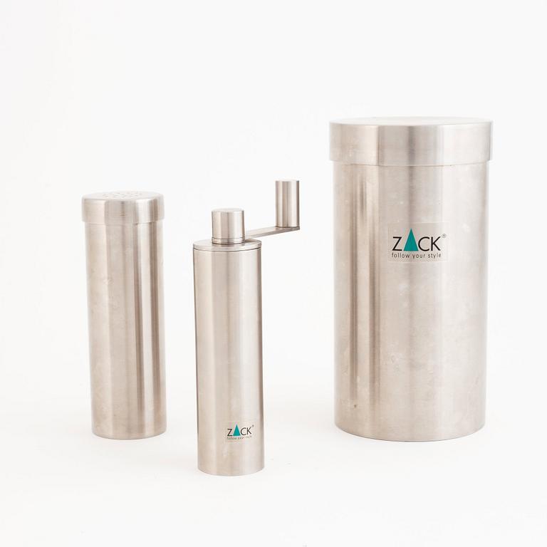 A set of eight stainless steel kitchen objects, 6 marked ZACK.