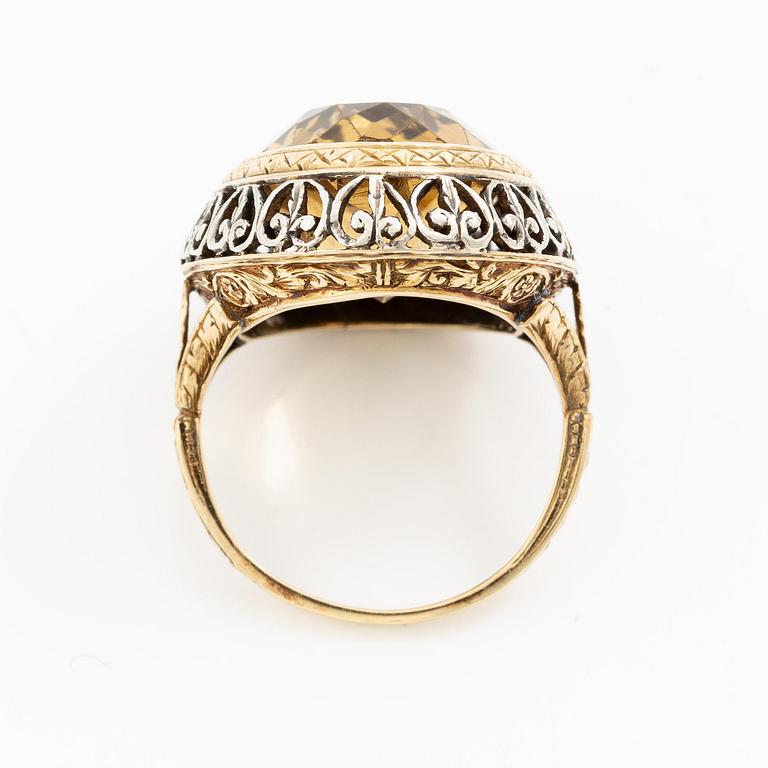Ring 14K guld och silver med en fasettslipad citrin.