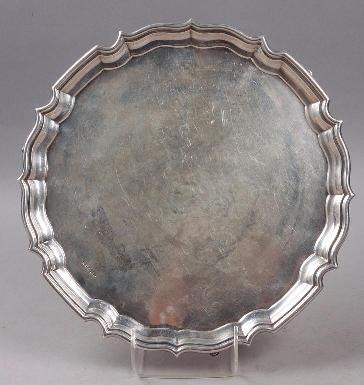 SALVER, silver. Sheffield, England 1938-39. Ca 640 g.