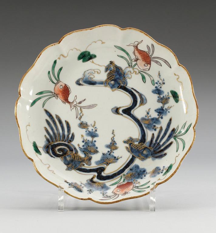 SKÅLFAT, porslin. Japan, Meiji. Med Ming märke.