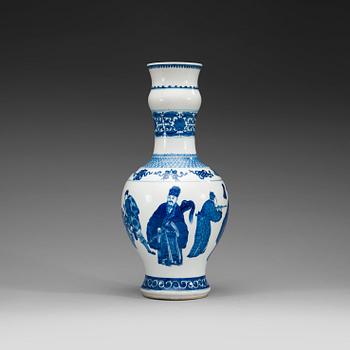 613. A blue and white figure scene vase, Qing dynasty, 19th century.