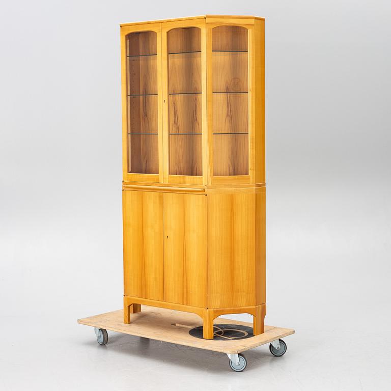 Carl Malmsten, Display cabinet, "Undantaget".