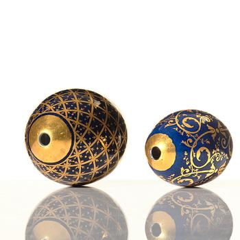 Two Russian porcelain Easter Eggs, 19th Century, presumably Imperial Porcelain Manufactory.