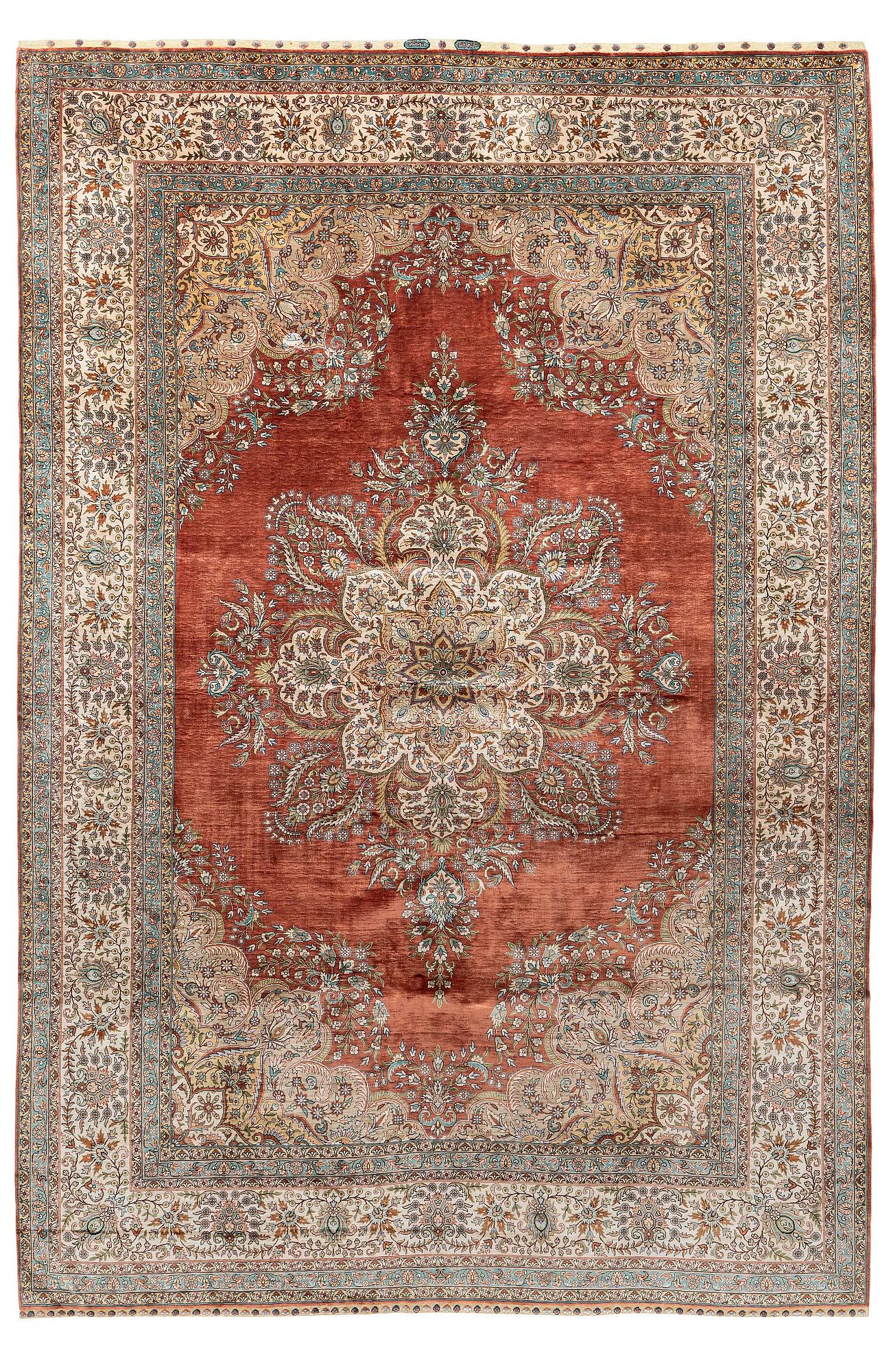 Matta, semiantik Turkisk silke, ca 294 x 198 cm.