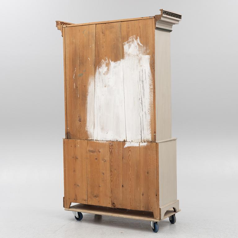 Cabinet, 19th century.