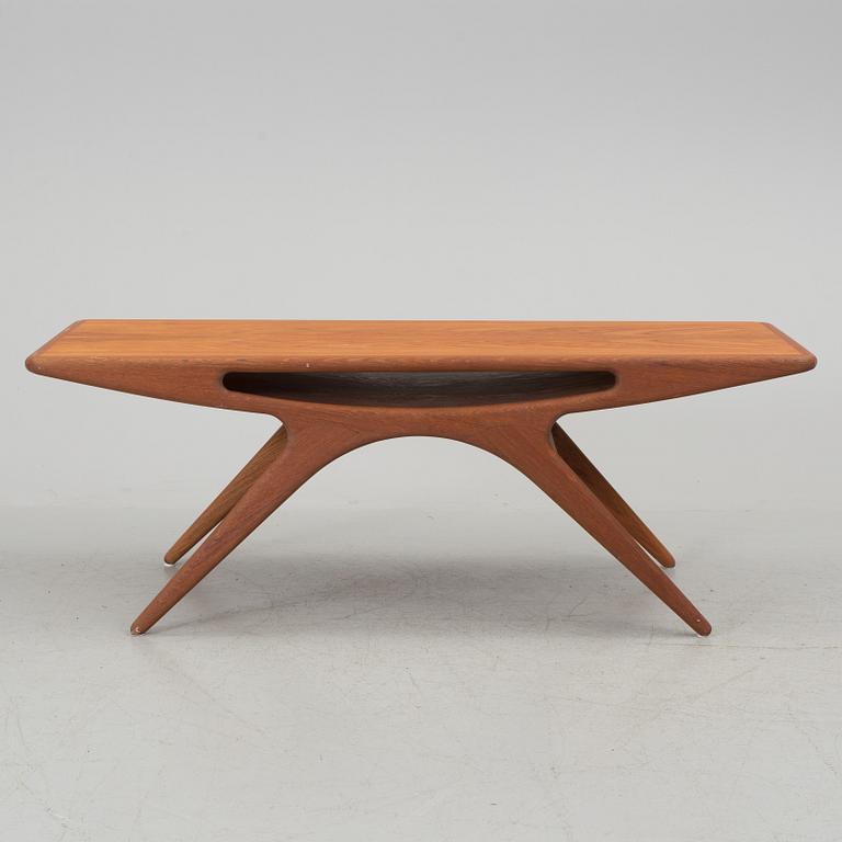 JOHANNES ANDERSEN, soffbord, "Smile", för CFC Silkeborg, Danmark, 1950-tal.