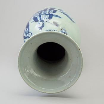 A large blue and white celadon glazed porcelain vase, Qing dynasty, late 19th century.