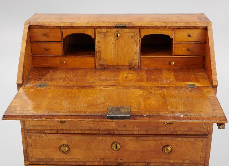 A Gustavian elm-veneered secretaire, late 18th century.