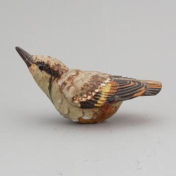 TYRA LUNDGREN, a stoneware sculpture of a bird, signed.