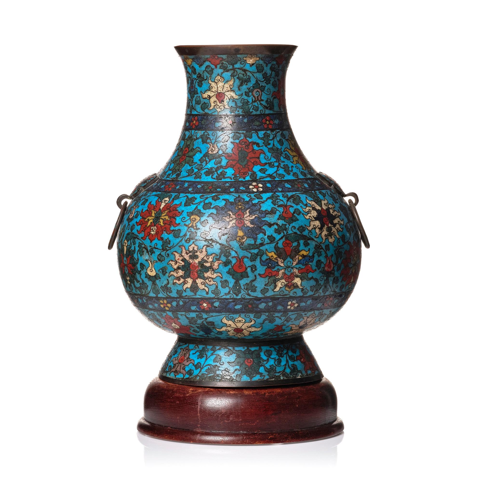 Kruka, Hu, cloisonné. Mingdynastin (1368-1644).