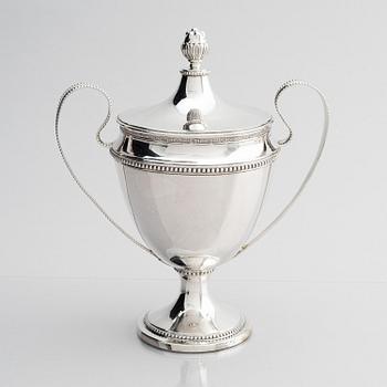 Olof Yttraeus, sockerskål med lock, silver, Uppsala 1790. Gustaviansk.