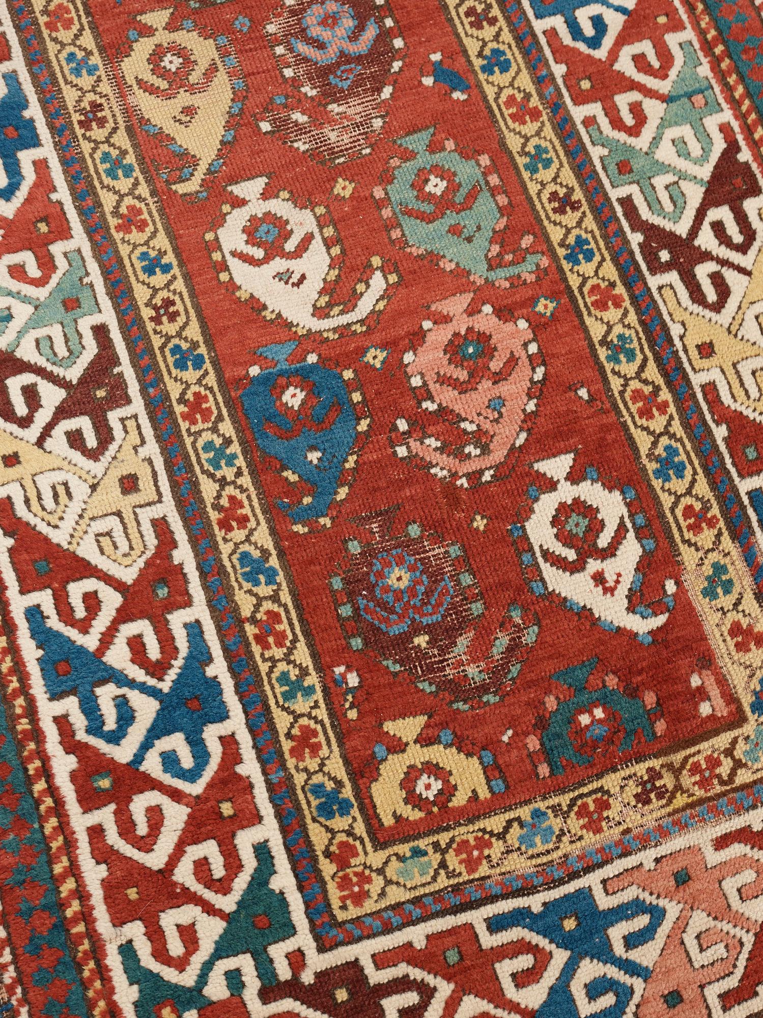 ANTIK KAUKASISK GALLERI, SANNOLIKT KAZAK. 320 x 95,5 cm.