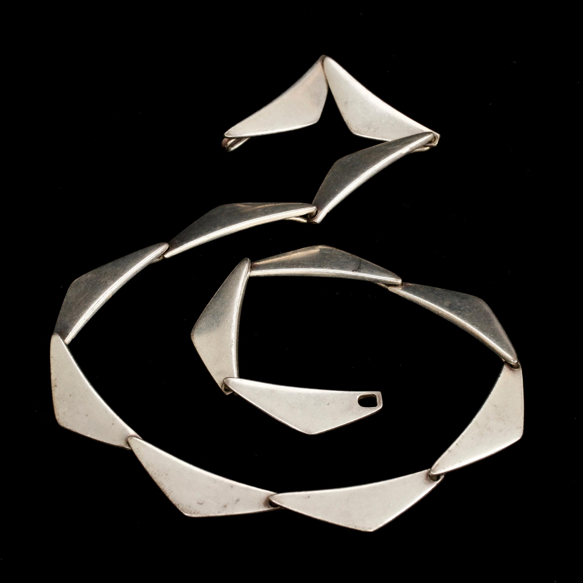 HALSBAND, silver, Hans Hansen, Danmark. Vikt 35 g.