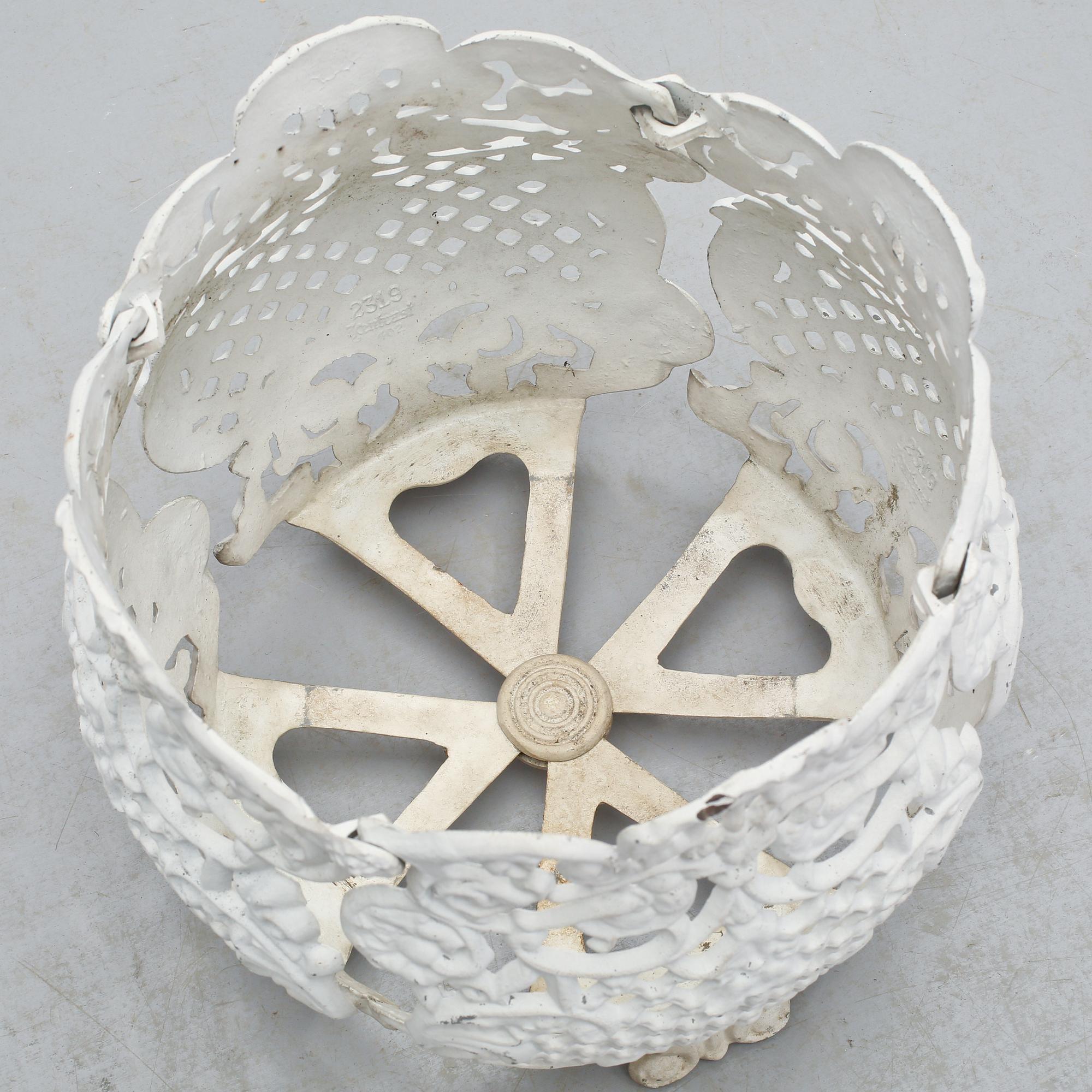 YTTERFODER, 1900-tal.