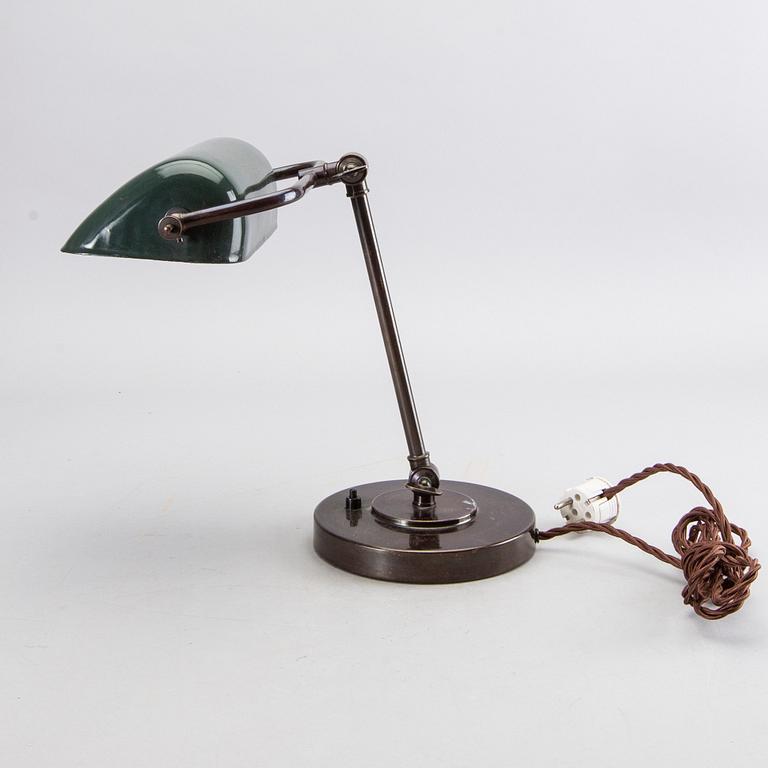 A Desk lamp early 1900's.