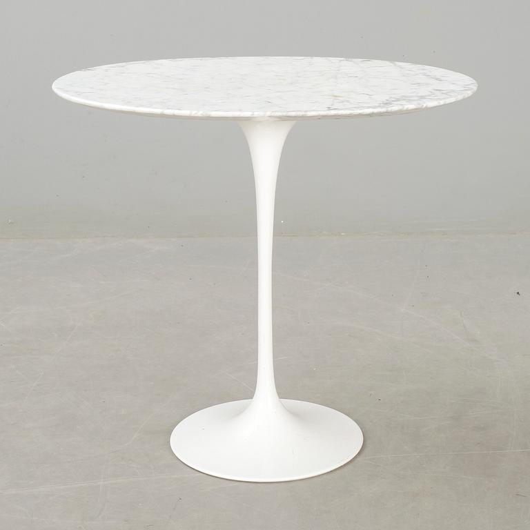 BORD. "Tulip". Eero Saarinen.