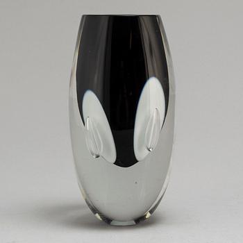 TIMO SARPANEVA, a "Claritas" glass vase, Iittala, Finland 1984.